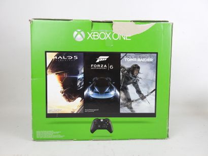 XBOX : Console Xbox One (sans manette) et...