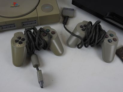 PLAYSTATION : 2 consoles PS3 et 1 console...