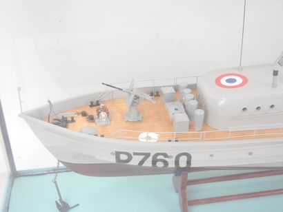 MAQUETTE OF A COASTAL ESCORTEUR in wood and...