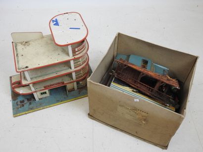 Lot including a car garage, 4 levels elevator,...