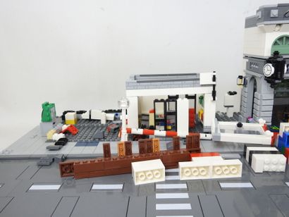 LEGO : Maquette représentant une rue avec...