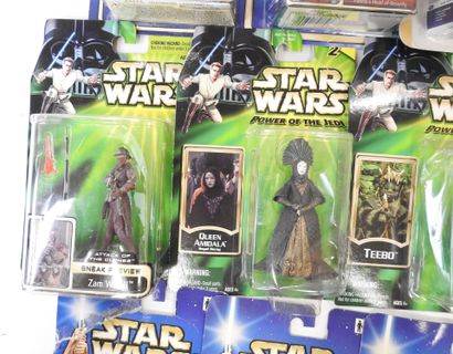 STAR WARS : Lot de 23 figurines de collection...