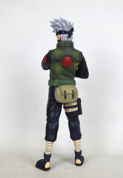 NARUTO : 2 figurines de collections polychromes...