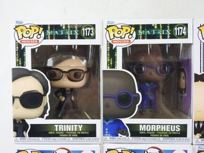 FUNKO POP : 12 figurines de collection de...