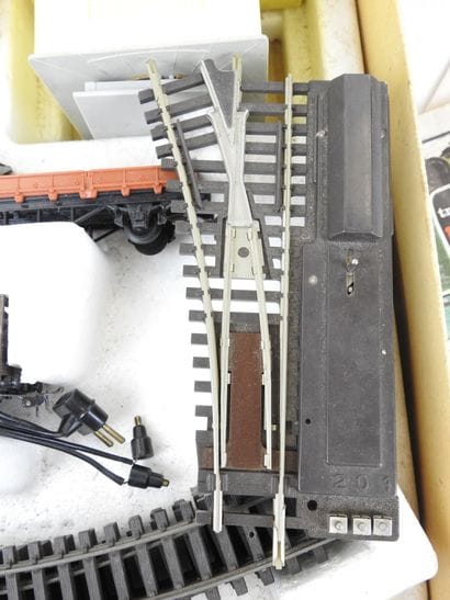 MECCANO HOrnby : Coffret avec une locomotive,...