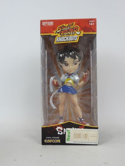 JEUX VIDEOS et divers : 2 figurines de collection...