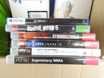 JEUX VIDEOS : Environ 70 jeux divers pour...