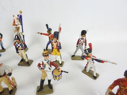 ATLAS : 32 soldats de plomb dont armée Napoléonienne...