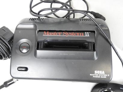 SEGA : Console Master System II avec branchement...