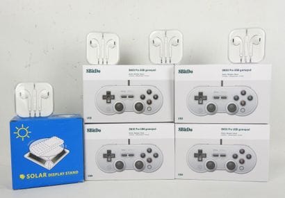 8BitDo : 4 manettes SN30 Pro USB gamepad...