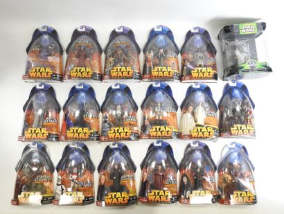 STAR WARS : 18 figurines de collection représentant...