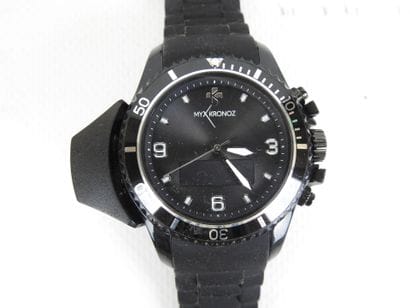 MONTRES : Une montre Moto 360 bracelet noir...