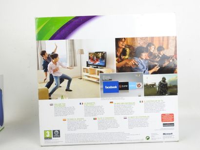 XBOX 360 - Kinet 4GB Go. Coffret avec console...