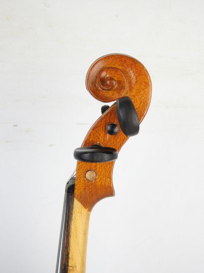 VIOLON d'enfant. Etiquette apocryphe Antonno...