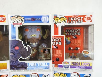 FUNKO POP : 12 figurines de collection de...