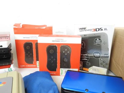 NINTENDO : 2 Super Nintendo Entertainment...
