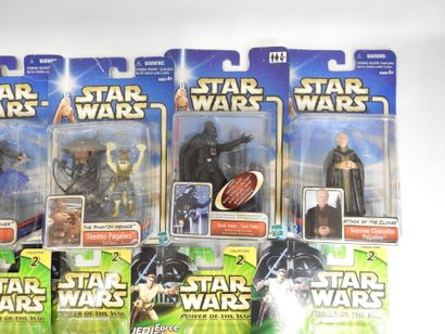 STAR WARS : Lot de 23 figurines de collection...