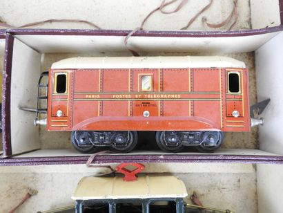 JEP : Coffret de trains avec une locomotive,...