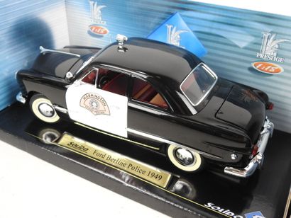 SOLIDO Ford 1949 berline hard-top 1949 'Police...