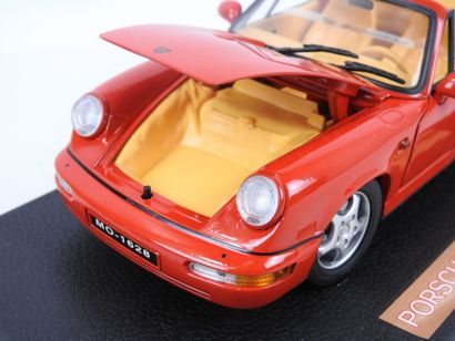 ANSON Porsche 911 Carrera 2 Targa, rouge....