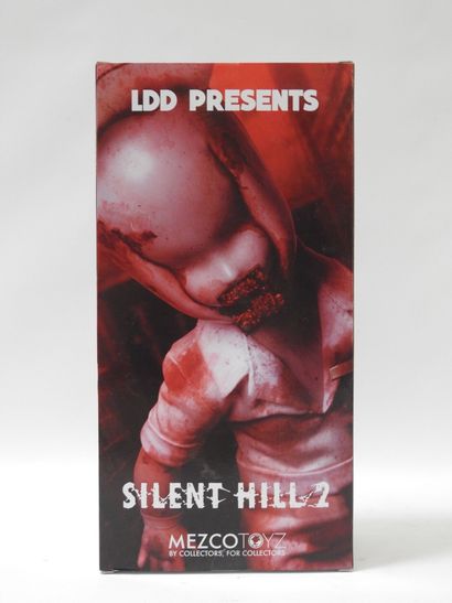 SILENT HILL 2 : 6 figurines de collections...