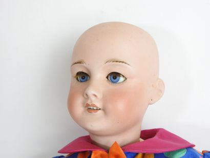 SFBJ -France : Poupée tête en porcelaine,...