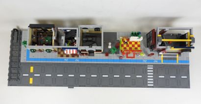 LEGO : Maquette représentant une rue avec...