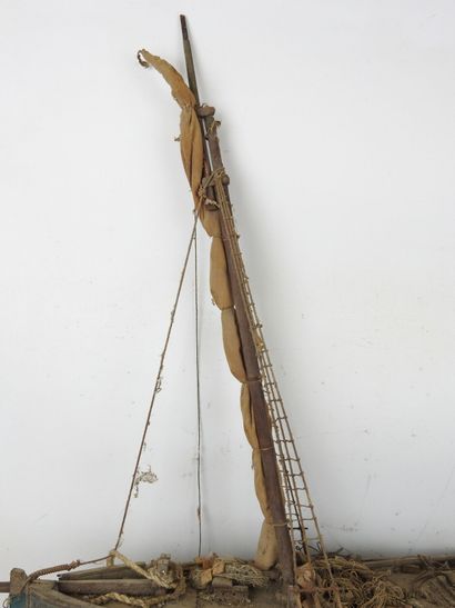 MAQUETTE of sailboat in partially blue painted...