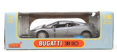 ANSON Bugatti EB110, gris métal. 1/18 Réf...