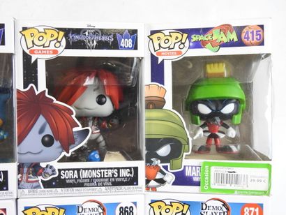 FUNKO POP : 12 figurines de collection de...