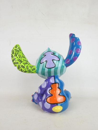 DISNEY : Grande figurine de Stitch polychrome...