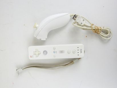 WII : Console modèle RVL-001 blanche avec...