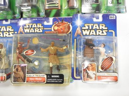 STAR WARS : Lot de 23 figurines de collection...