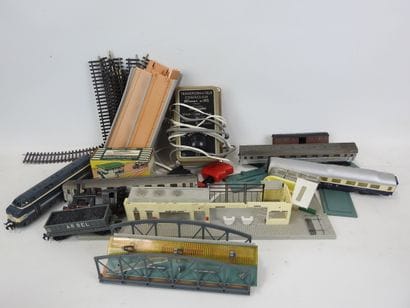 Railway equipment - Hornby Acho transformer...