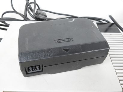 NINTENDO : Console Entertainement System...