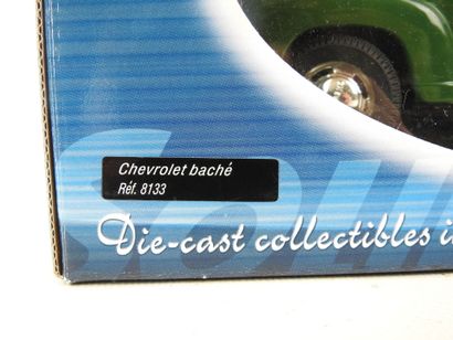 SOLIDO MIRA Chevrolet 3100 1953 pick-up bâché...