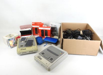 NINTENDO : 2 Super Nintendo Entertainment...