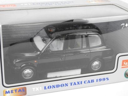 SUN STAR LTI 1998 taxi londonien, noir. 1/18...