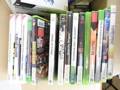 JEUX VIDEOS : Environ 70 jeux divers pour...
