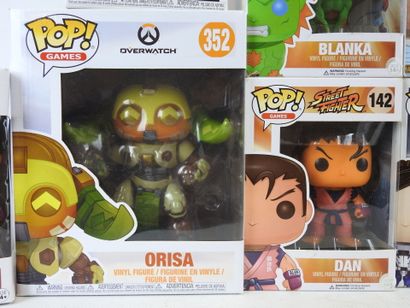 FUNKO POP : 13 figurines de collections de...
