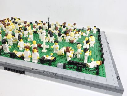 LEGO : Place centrale avec nombreux citadins...
