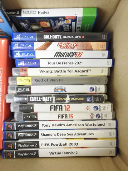 JEUX VIDEOS : Environ 70 jeux divers pour...