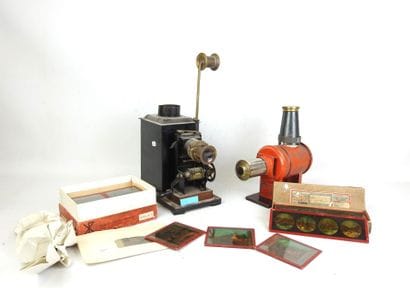 PATENT: Black lacquered metal cinematograph...