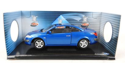 SOLIDO Renault Megane CC, bleu métallisé....