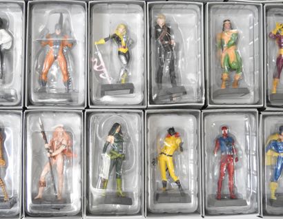 MARVEL : 54 figurines de modèles différents....