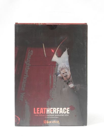 HORROR : 2 figurines de collection :
- IT....