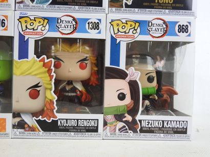 FUNKO POP : 12 figurines de collection de...