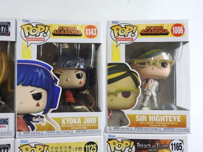 FUNKO POP : 12 figurines de collection de...