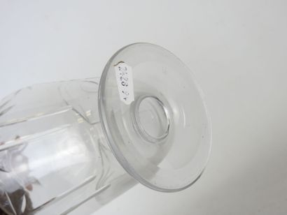 CARAFE in cut glass. H: 32cm. Wear and t...