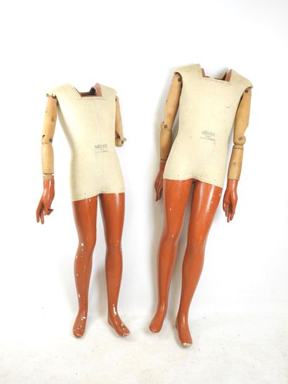 SIEGEL - Paris: Two articulated male mannequins,...